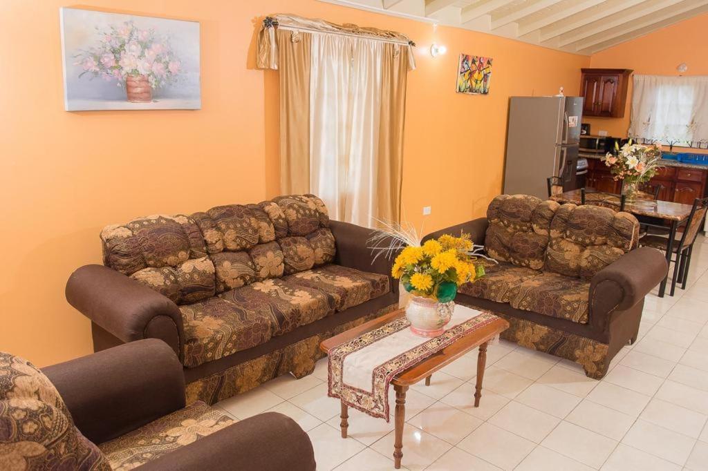 מונטגו ביי Perfect Vacation Villa מראה חיצוני תמונה