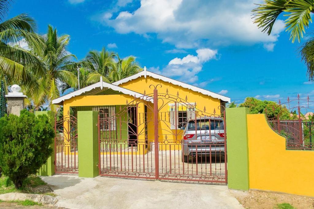 מונטגו ביי Perfect Vacation Villa מראה חיצוני תמונה